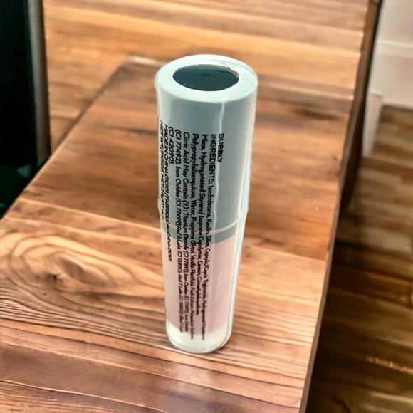 V Kosmetik Creamy Liquid Velvet Lipstick in Faith - Picture 3 of 3